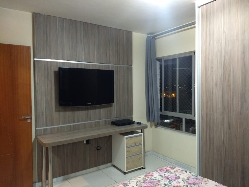 Apartamento à venda com 2 quartos, 77m² - Foto 5