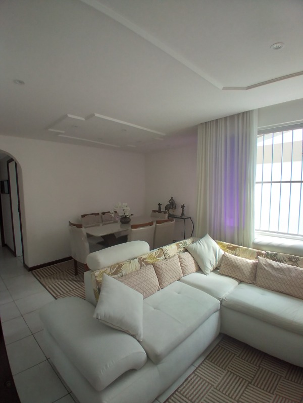 Apartamento à venda com 2 quartos, 82m² - Foto 3