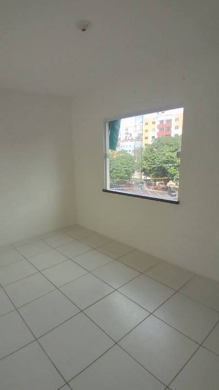 Apartamento à venda com 3 quartos, 75m² - Foto 6