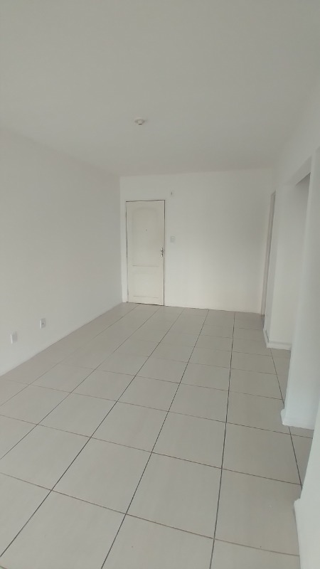 Apartamento à venda com 3 quartos, 75m² - Foto 3