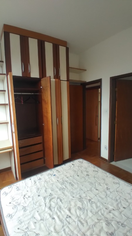 Apartamento à venda com 3 quartos, 90m² - Foto 4