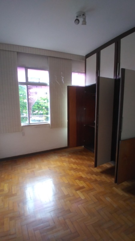 Apartamento à venda com 3 quartos, 90m² - Foto 3