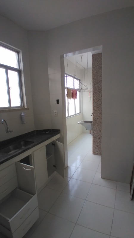 Apartamento à venda com 3 quartos, 90m² - Foto 9