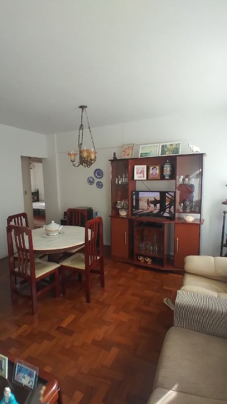 Apartamento à venda com 2 quartos, 85m² - Foto 2