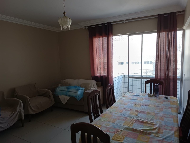 Apartamento à venda com 2 quartos, 80m² - Foto 2