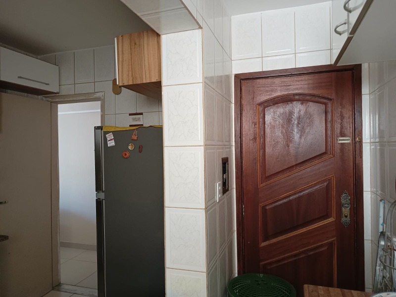 Apartamento à venda com 2 quartos, 80m² - Foto 15