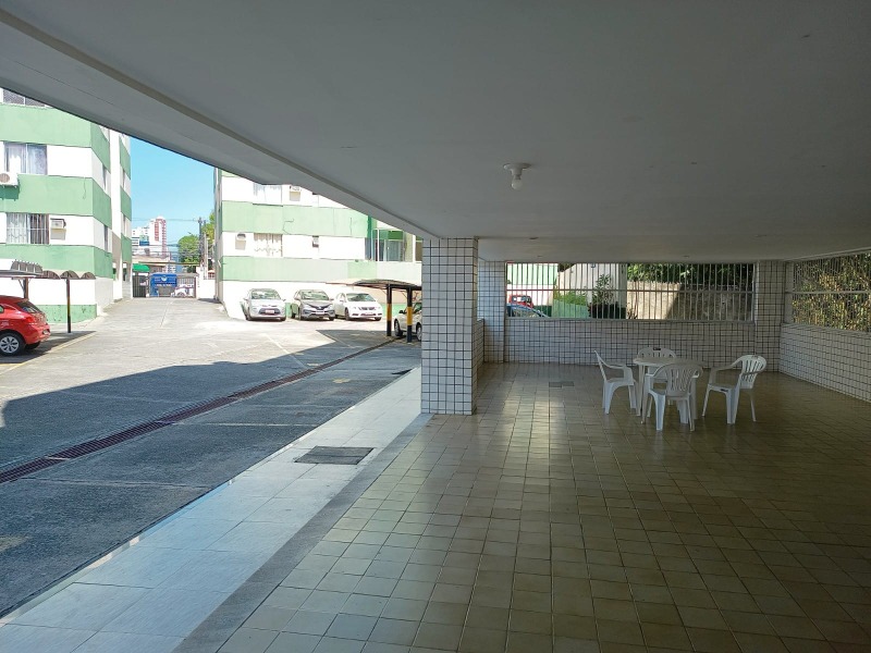 Apartamento à venda com 2 quartos, 80m² - Foto 20