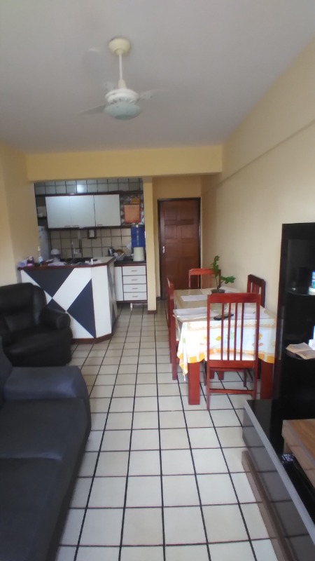 Apartamento à venda com 2 quartos, 65m² - Foto 1