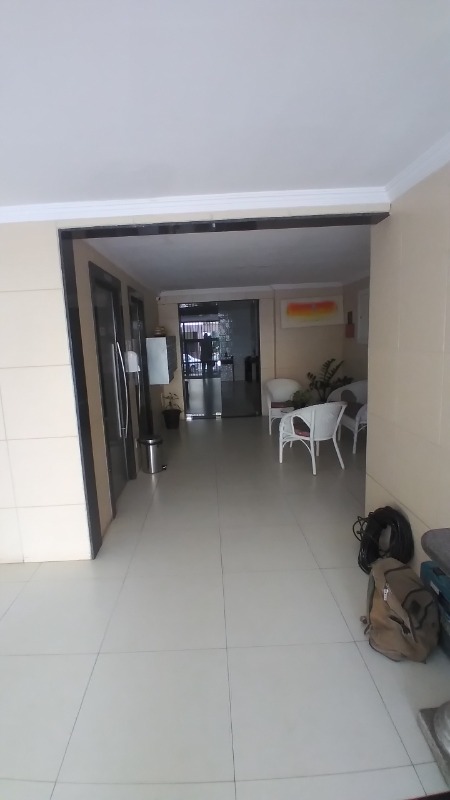 Apartamento à venda com 2 quartos, 65m² - Foto 11