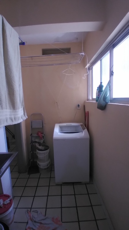 Apartamento à venda com 2 quartos, 65m² - Foto 11