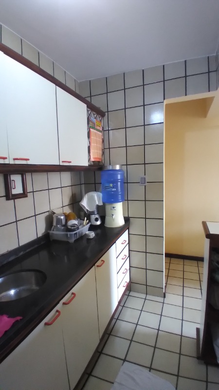 Apartamento à venda com 2 quartos, 65m² - Foto 8