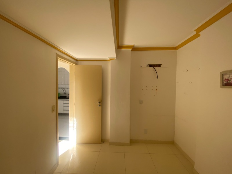 Apartamento à venda com 2 quartos, 55m² - Foto 5