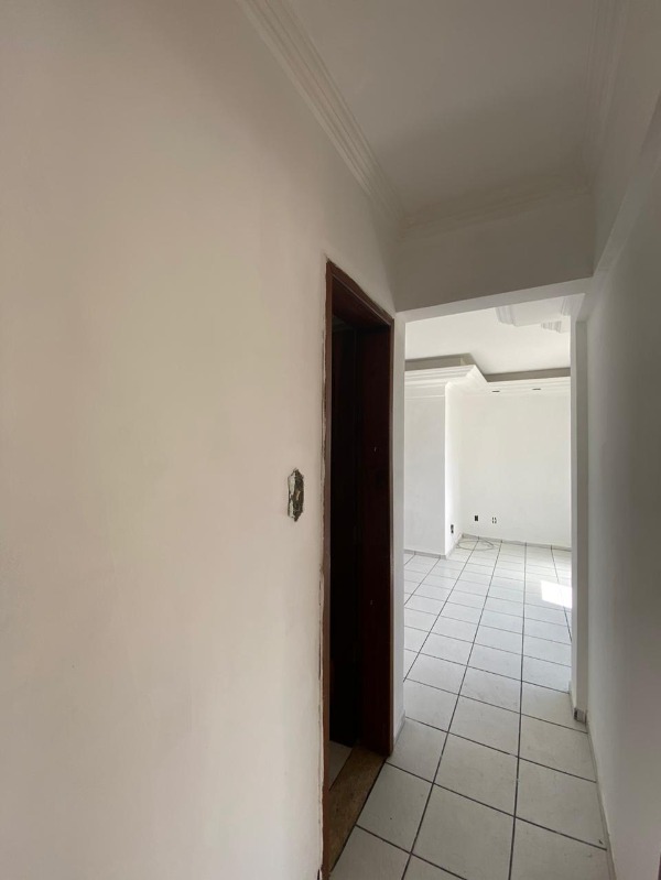 Apartamento à venda com 2 quartos, 65m² - Foto 7