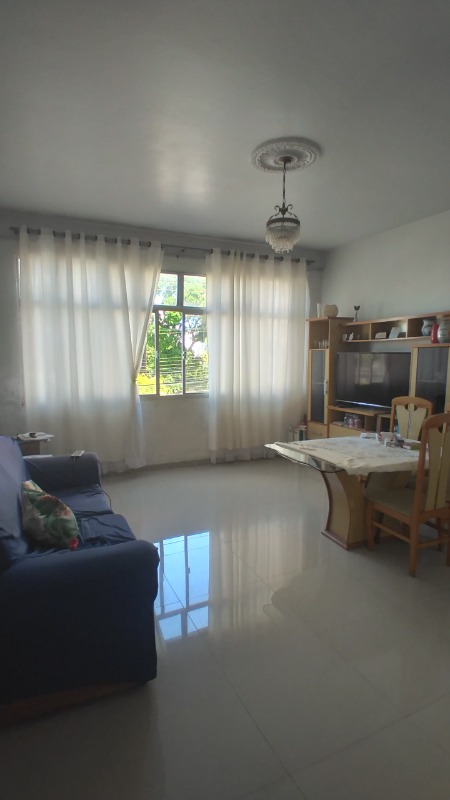 Apartamento à venda com 2 quartos, 85m² - Foto 1