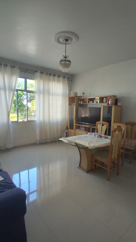 Apartamento à venda com 2 quartos, 85m² - Foto 1