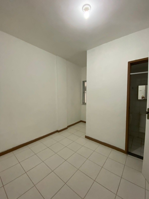 Apartamento à venda com 3 quartos, 80m² - Foto 7