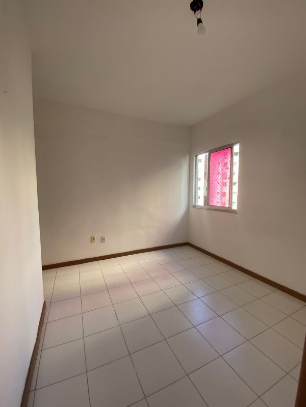 Apartamento à venda com 3 quartos, 80m² - Foto 4