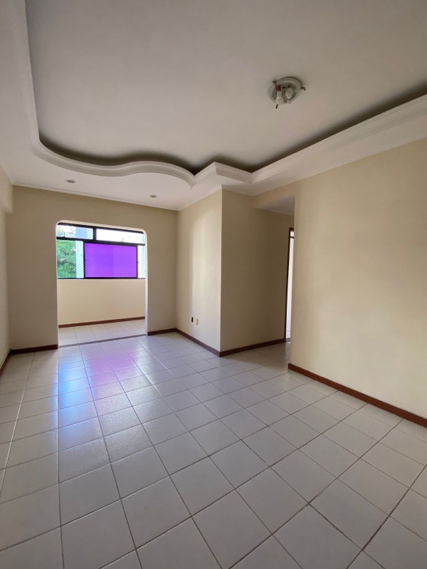 Apartamento à venda com 3 quartos, 80m² - Foto 1