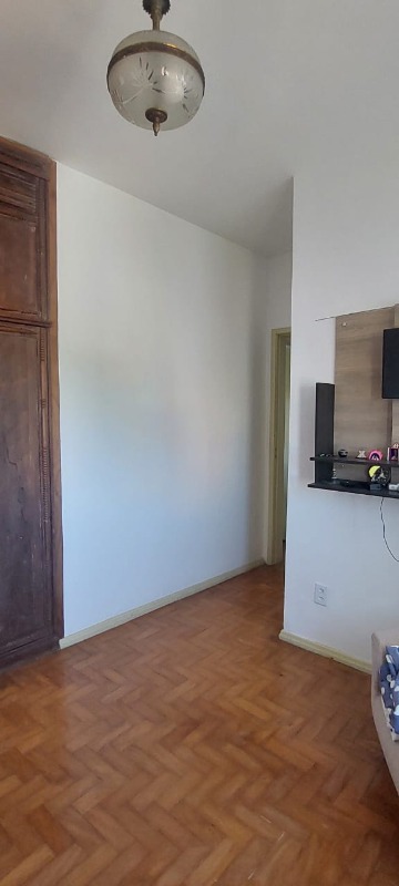 Apartamento à venda com 2 quartos, 80m² - Foto 11