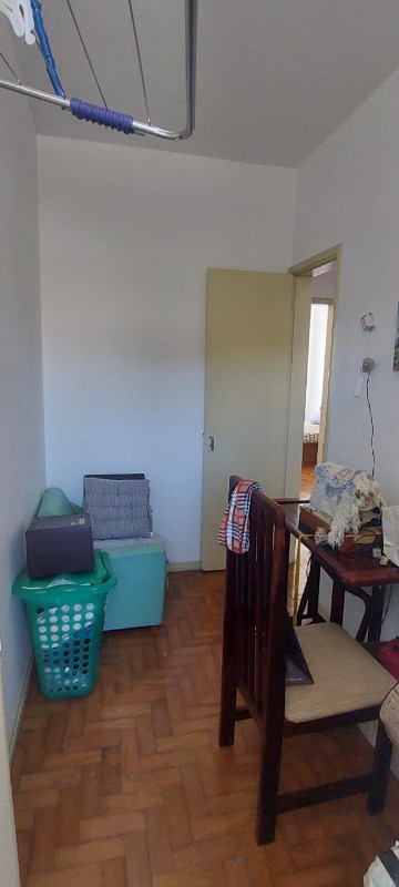 Apartamento à venda com 2 quartos, 80m² - Foto 2