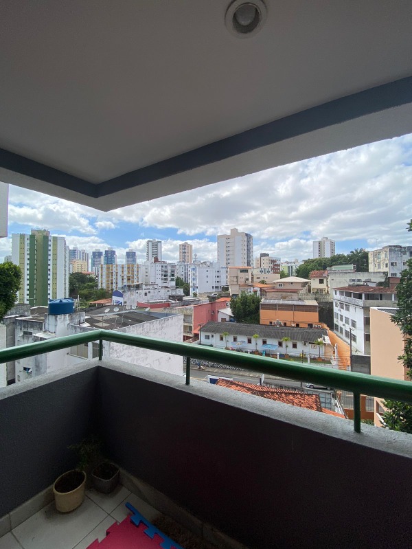 Apartamento à venda com 2 quartos, 64m² - Foto 12