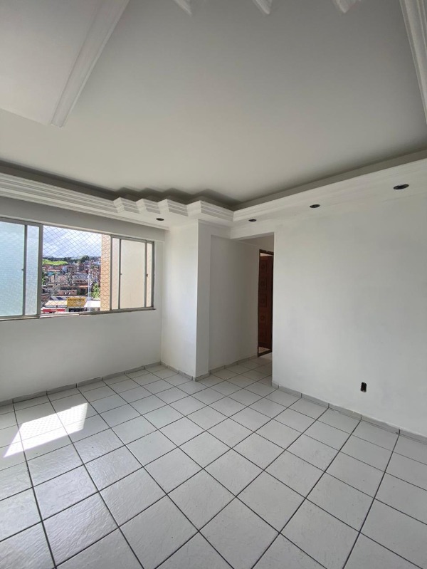 Apartamento à venda com 2 quartos, 65m² - Foto 2