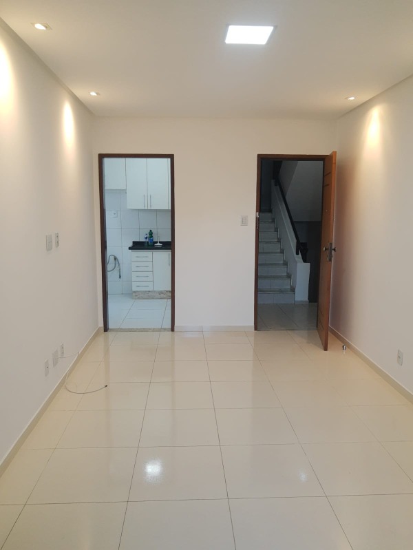 Apartamento à venda com 2 quartos, 55m² - Foto 3