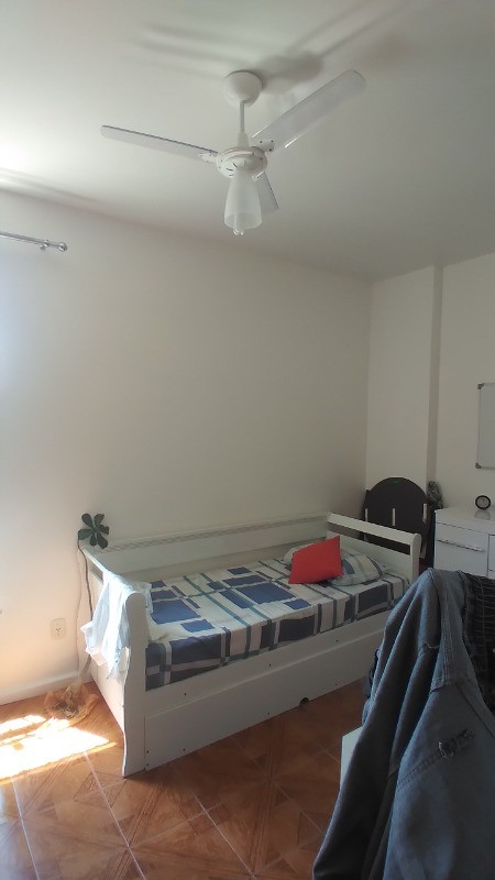 Apartamento à venda com 2 quartos, 70m² - Foto 5