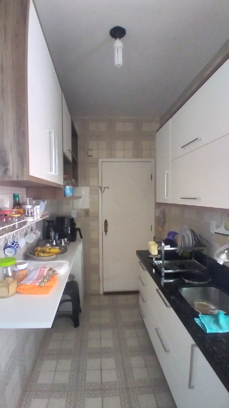 Apartamento à venda com 2 quartos, 70m² - Foto 8