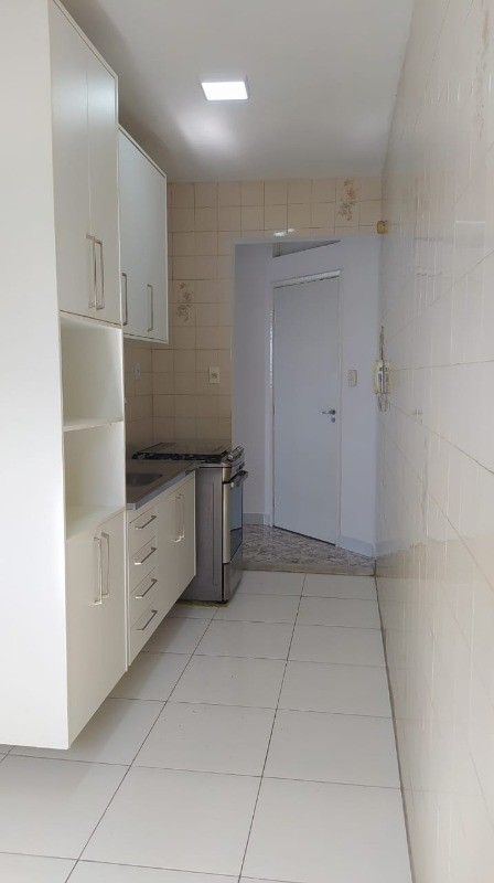 Apartamento à venda com 3 quartos, 65m² - Foto 28