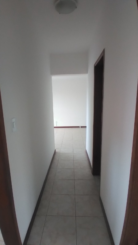 Apartamento à venda com 3 quartos, 100m² - Foto 5