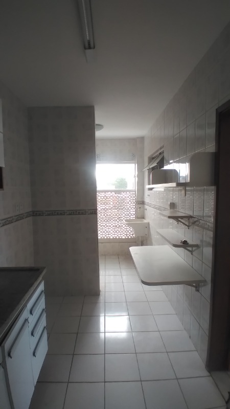 Apartamento à venda com 3 quartos, 100m² - Foto 11