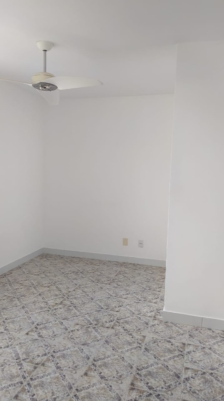 Apartamento à venda com 2 quartos, 65m² - Foto 4