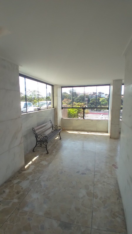 Apartamento à venda com 2 quartos, 70m² - Foto 13