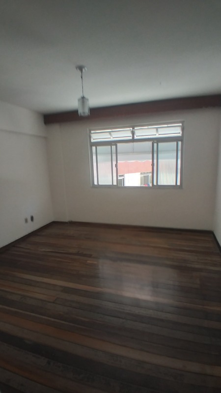 Apartamento à venda com 3 quartos, 90m² - Foto 1