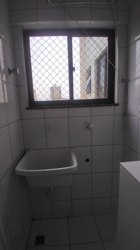 Apartamento à venda com 2 quartos, 67m² - Foto 13