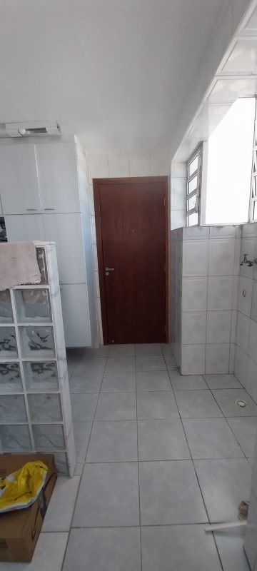 Apartamento à venda com 3 quartos, 95m² - Foto 12