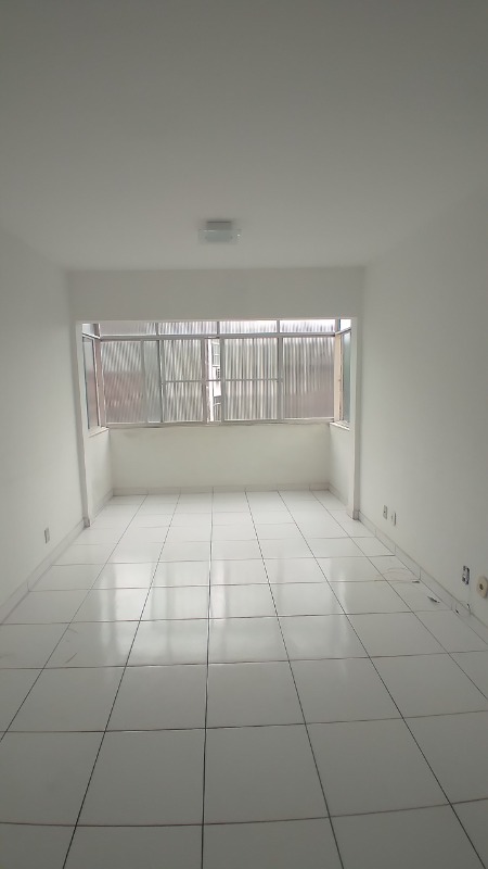 Apartamento à venda com 2 quartos, 80m² - Foto 7