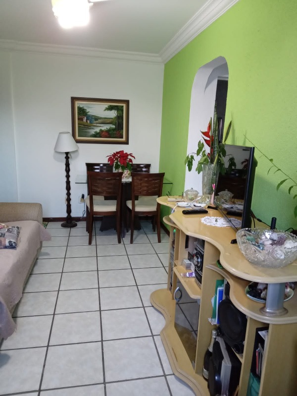 Apartamento à venda com 2 quartos, 57m² - Foto 1