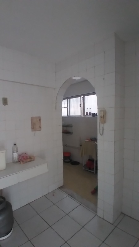 Apartamento à venda com 2 quartos, 80m² - Foto 11