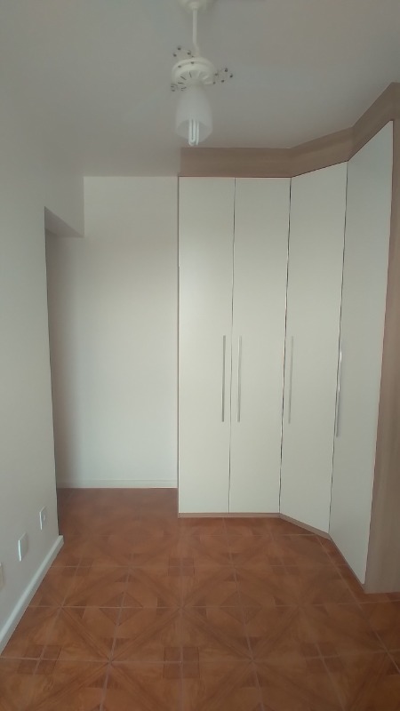 Apartamento à venda com 2 quartos, 70m² - Foto 5