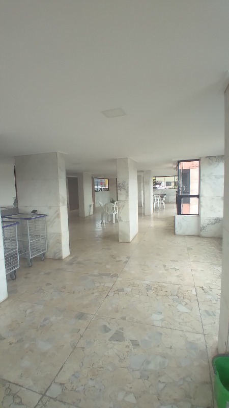 Apartamento à venda com 2 quartos, 70m² - Foto 15