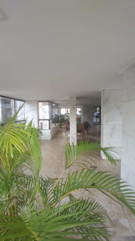 Apartamento à venda com 2 quartos, 70m² - Foto 19