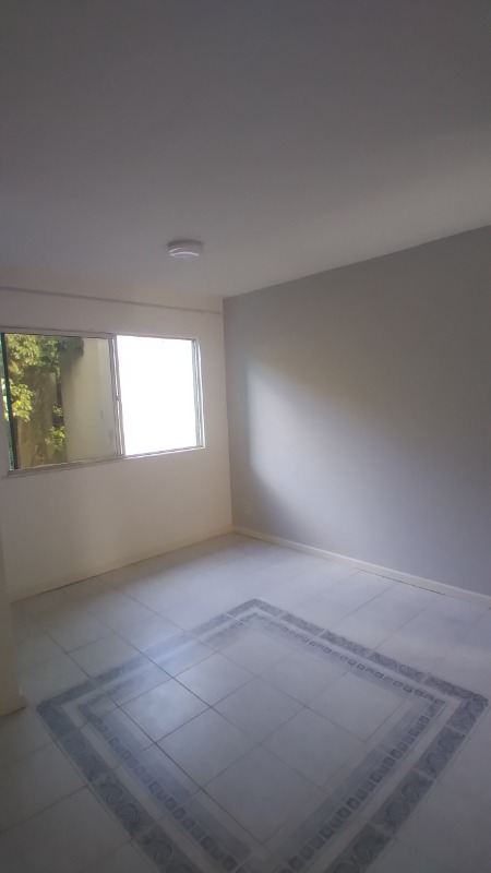 Apartamento à venda com 2 quartos, 57m² - Foto 2