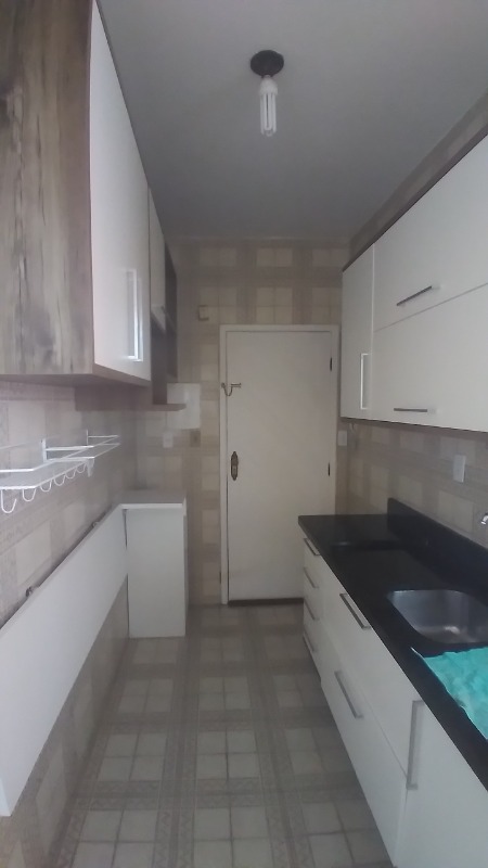 Apartamento à venda com 2 quartos, 70m² - Foto 12