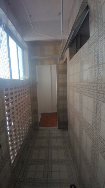 Apartamento à venda com 2 quartos, 70m² - Foto 13