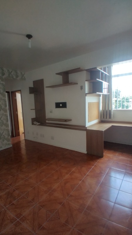 Apartamento à venda com 2 quartos, 70m² - Foto 3