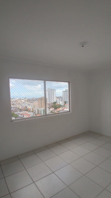 Apartamento à venda com 2 quartos, 73m² - Foto 1