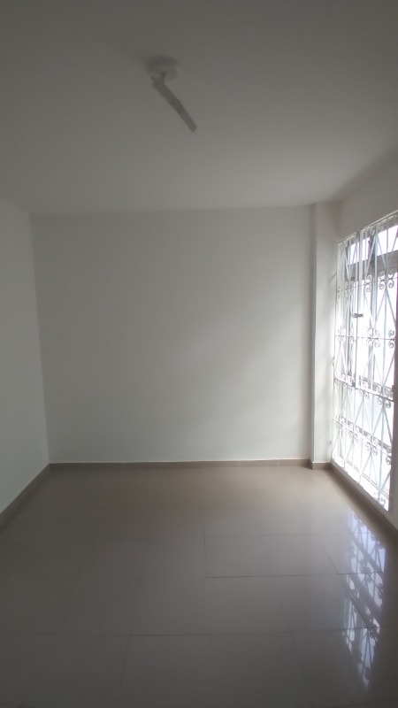 Apartamento à venda com 2 quartos, 65m² - Foto 3