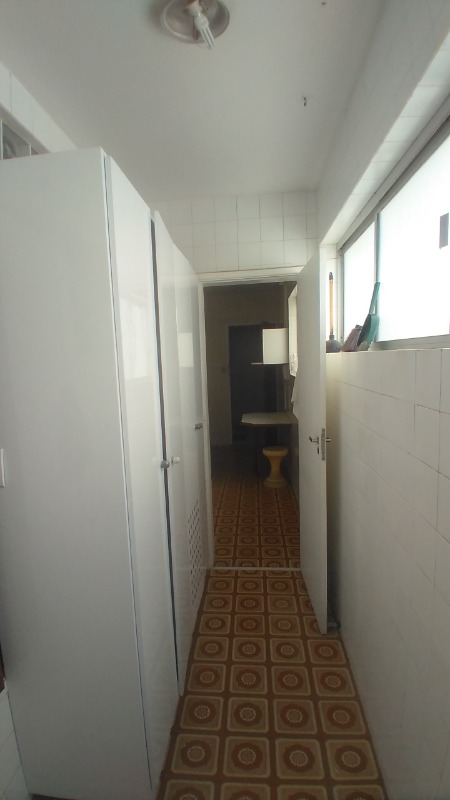 Apartamento à venda com 3 quartos, 85m² - Foto 12